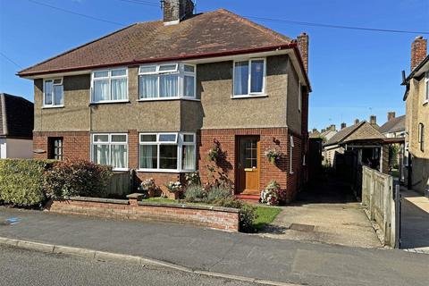 3 bedroom semi-detached house for sale, Doughty Street, Stamford