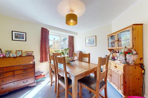 3 bedroom semi-detached house for sale, Doughty Street, Stamford