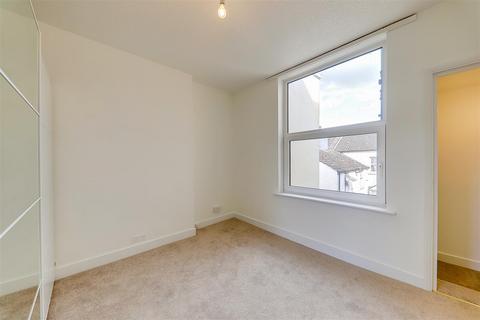 1 bedroom flat for sale, Crescent Road, Worthing BN11