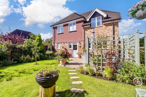 4 bedroom detached house for sale, Swan Close, Ashington, West Sussex