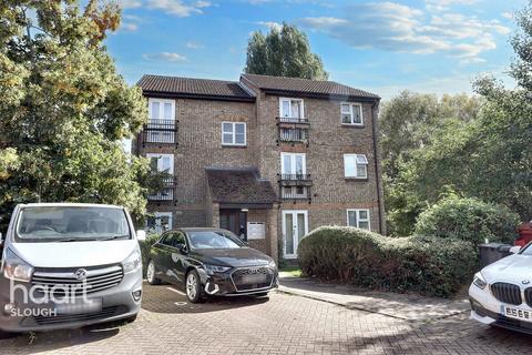 2 bedroom apartment for sale, Adelaide Close, Slough