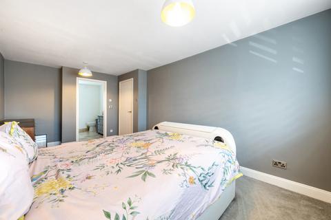 Farthings Beehive Road, Binfield, Bracknell, RG12 8TR