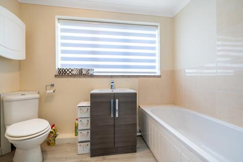 Farthings Beehive Road, Binfield, Bracknell, RG12 8TR