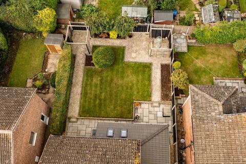 15 School Lane, South Milford, Leeds, LS25 5NA