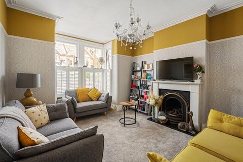 115 Old Road West, Gravesend, DA11 0LW
