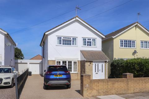 60 Adenfield Way, Rhoose, Barry, CF62 3EA