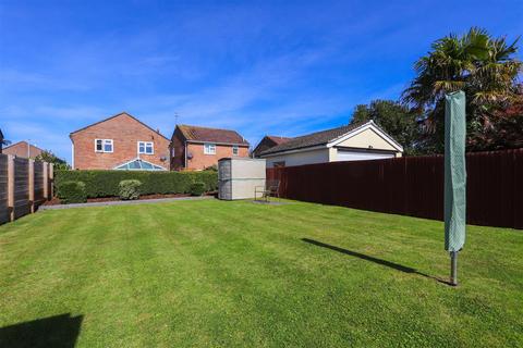 60 Adenfield Way, Rhoose, Barry, CF62 3EA