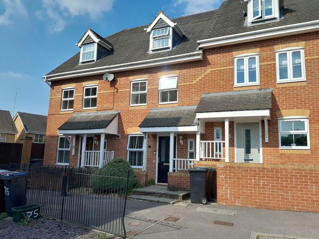 Rycroft Meadow, Basingstoke RG22 3 bed terraced house for sale £350,000