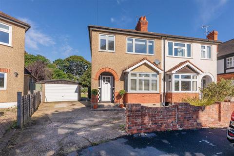 3 bedroom semi-detached house for sale, Lassell Gardens, Maidenhead