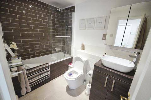 2 bedroom apartment for sale, Sawyers Hall Lane, Brentwood, Essex, CM15