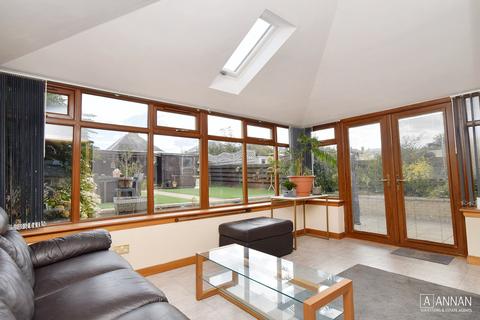 60 Britwell Crescent, Edinburgh, EH7 6PT