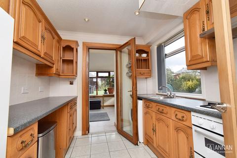 60 Britwell Crescent, Edinburgh, EH7 6PT