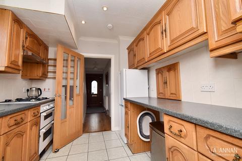 60 Britwell Crescent, Edinburgh, EH7 6PT