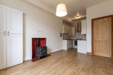 2 bedroom flat to rent, 2499L Moncrieff Terrace, Edinburgh, EH9 1NB