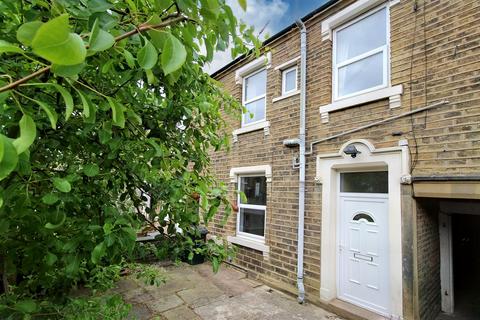 2 bedroom terraced house for sale, Barcroft Road, Newsome, Huddersfield, HD4 6LB