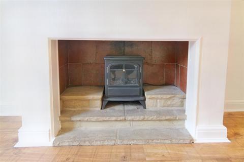 106 Barcroft Road, Huddersfield, HD4 6LD