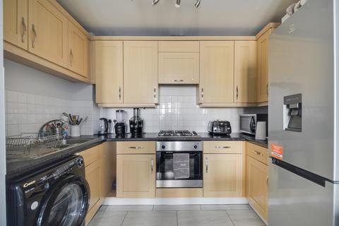 1 bedroom apartment for sale, at Aspects Court, Windsor Road, Slough SL1