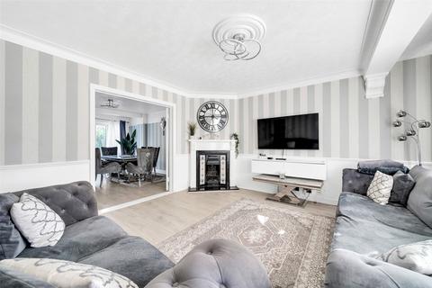 4 bedroom end of terrace house for sale, South Gipsy Road, Welling, Kent, DA16