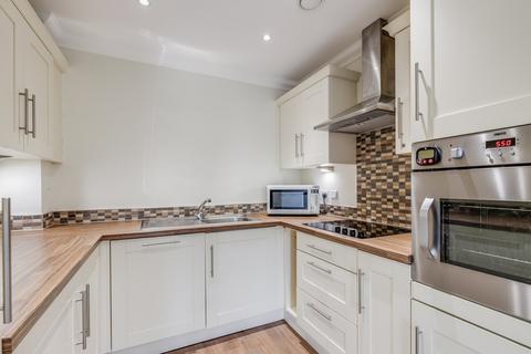 2 bedroom retirement property for sale, Valley Drive, Ilkley, West Yorkshire, LS29