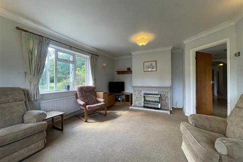 Elsinore The Hamlet, Gallowstree Common, Reading, RG4 9BU
