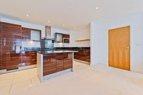 2 bedroom penthouse to rent, Adriatic Apartments, Royal Victoria Dock, E16