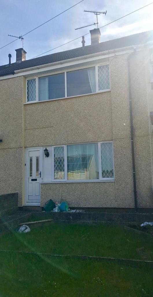 Centenary Court, Beddau Pontypridd 2 bed house to rent £750 pcm (£173 pw)
