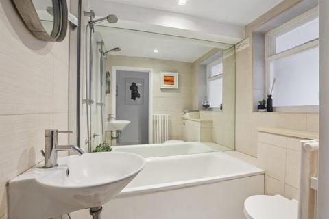 2 bedroom flat for sale, Liverpool Road, London