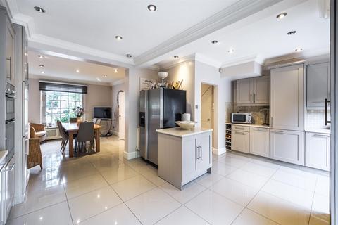 4 bedroom house for sale, Alwyne Square, London