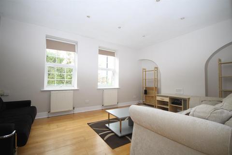 2 bedroom flat to rent, Canonbury Road, Islington