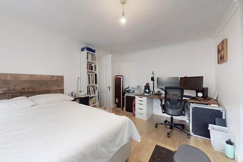 2 bedroom flat for sale, Hamilton Park, London