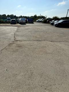 Parking to rent, Pond Farm, Uxbridge, Greater London, UB9