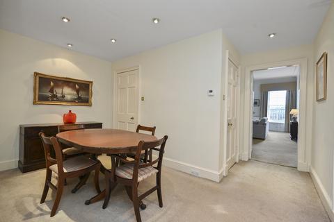 12/2 Drummond Place, Edinburgh, EH3 6PJ