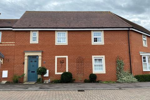 2 bedroom terraced house to rent, Valerian Way, Stotfold, Hitchin, SG5