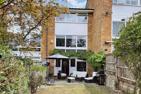 4 bedroom terraced house for sale, St Johns Road, Petts Wood BR5