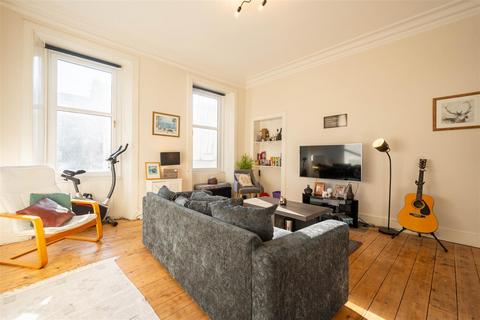 2 bedroom flat for sale, Princes Street, Perth