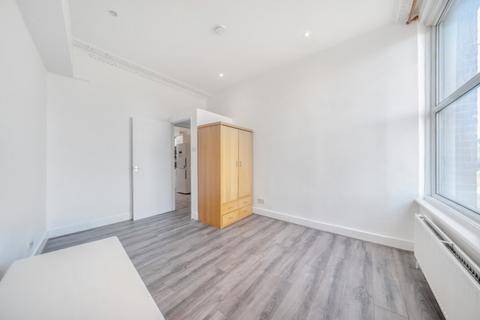 2 bedroom flat to rent, Norwood Road Tulse Hill SE27