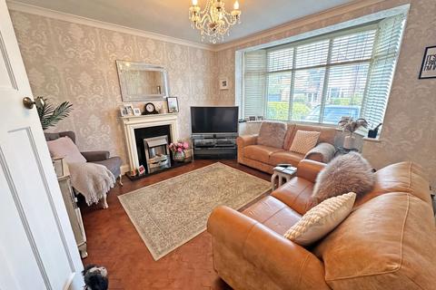 3 bedroom semi-detached house for sale, Burman Road, Shirley, B90 2BE