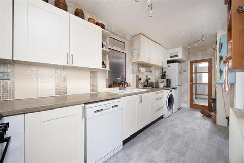 47b Islington, Trowbridge, BA14 8QG