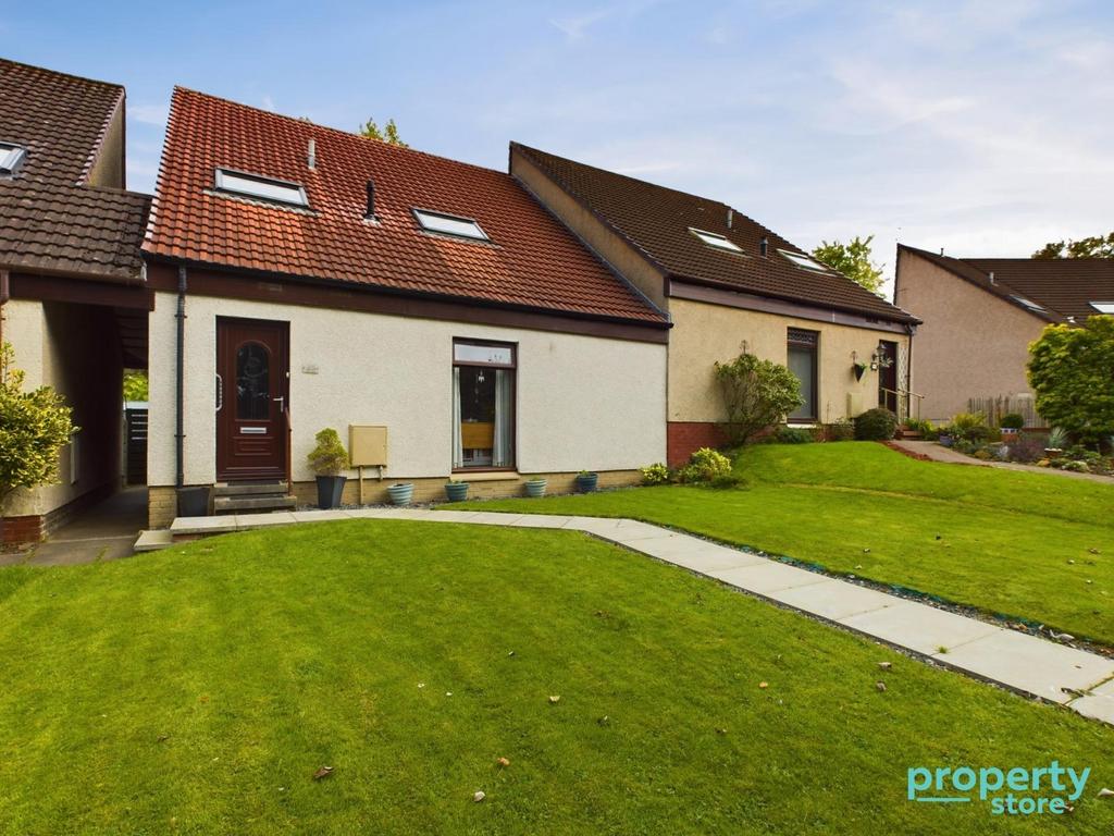 Tivoli Court, East Kilbride, South... 3 bed semidetached house for