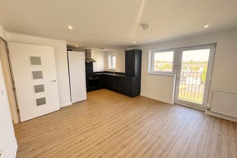 2 bedroom flat to rent, Curle Street, Glasgow G14