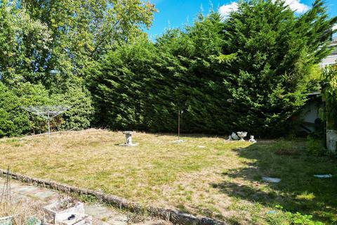 40 Burns Avenue, Basildon, SS13 3AG