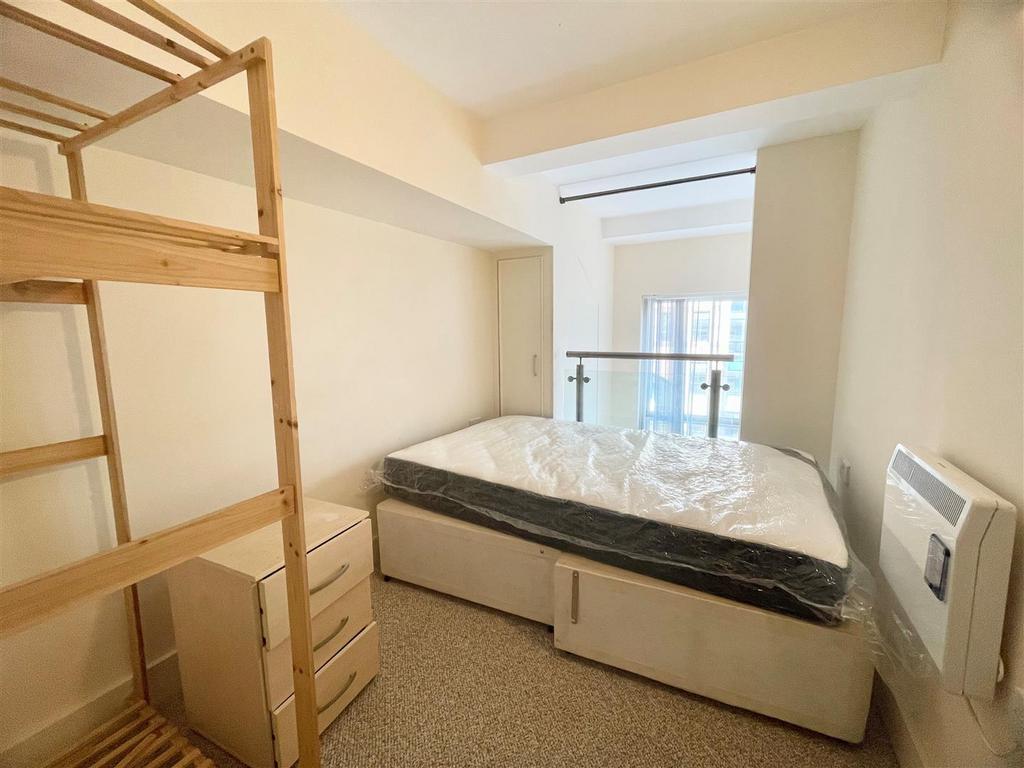 Bedroom1.jpg