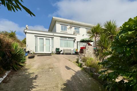 4 bedroom terraced house for sale, Keats Close, Newport NP20