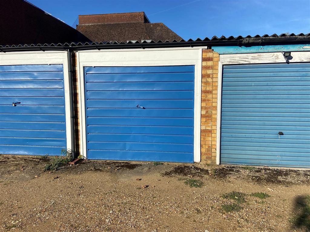 Garage.jpg