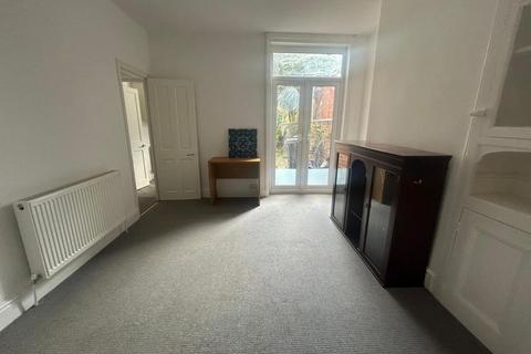 3 bedroom end of terrace house to rent, Ruskin Road, Kingsthorpe, Northampton NN2