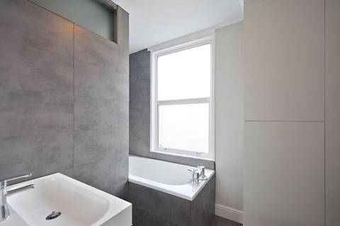 2 bedroom flat for sale, Ifield Road, Earls Court SW5