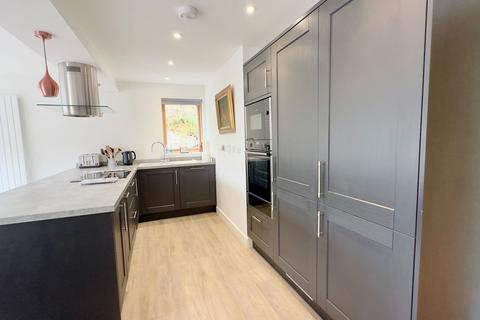 2, Woodside Polmorla Road, Wadebridge, PL27 7NE