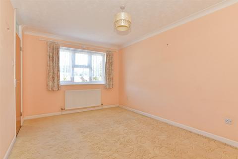 3 bedroom semi-detached house for sale, Preston Park, Faversham, Kent