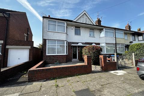 3 bedroom end of terrace house for sale, Kendal Avenue, Blackpool FY3