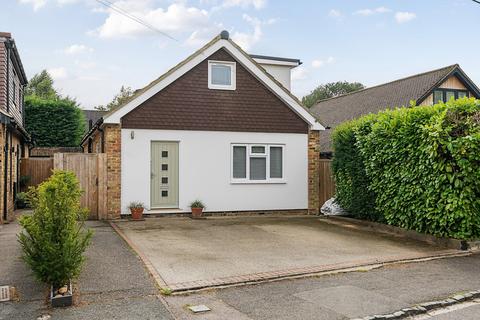 21 Gurnells Road, Seer Green, Beaconsfield, HP9 2XJ